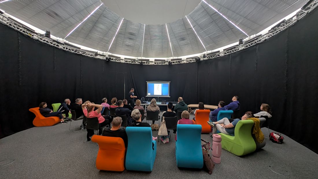 Sala warsztatowa — Poczytalnia w Legionowie